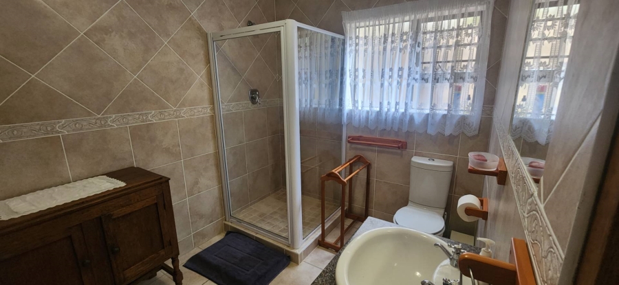 4 Bedroom Property for Sale in Fraaiuitsig Western Cape